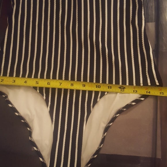 🩱H&M Bathing suit🩱 - Picture 5 of 7